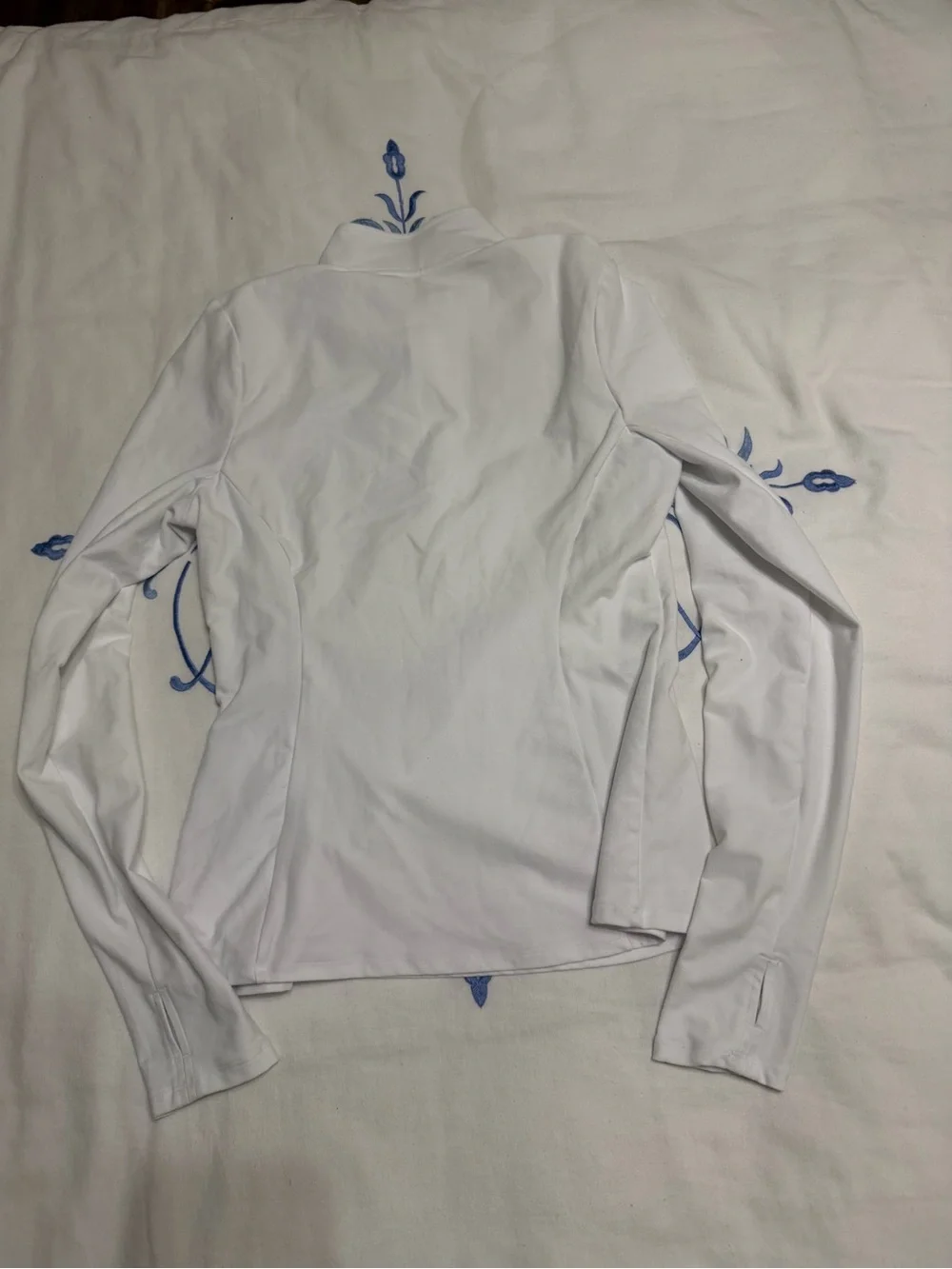 ALO Yoga lightweight white